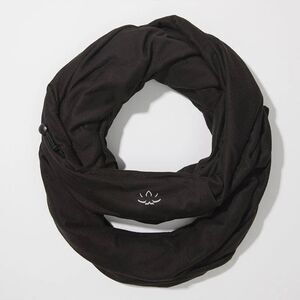 Beyond Yoga Black Infinity Scarf with Hidden Pocket FabFitFun Travel OS